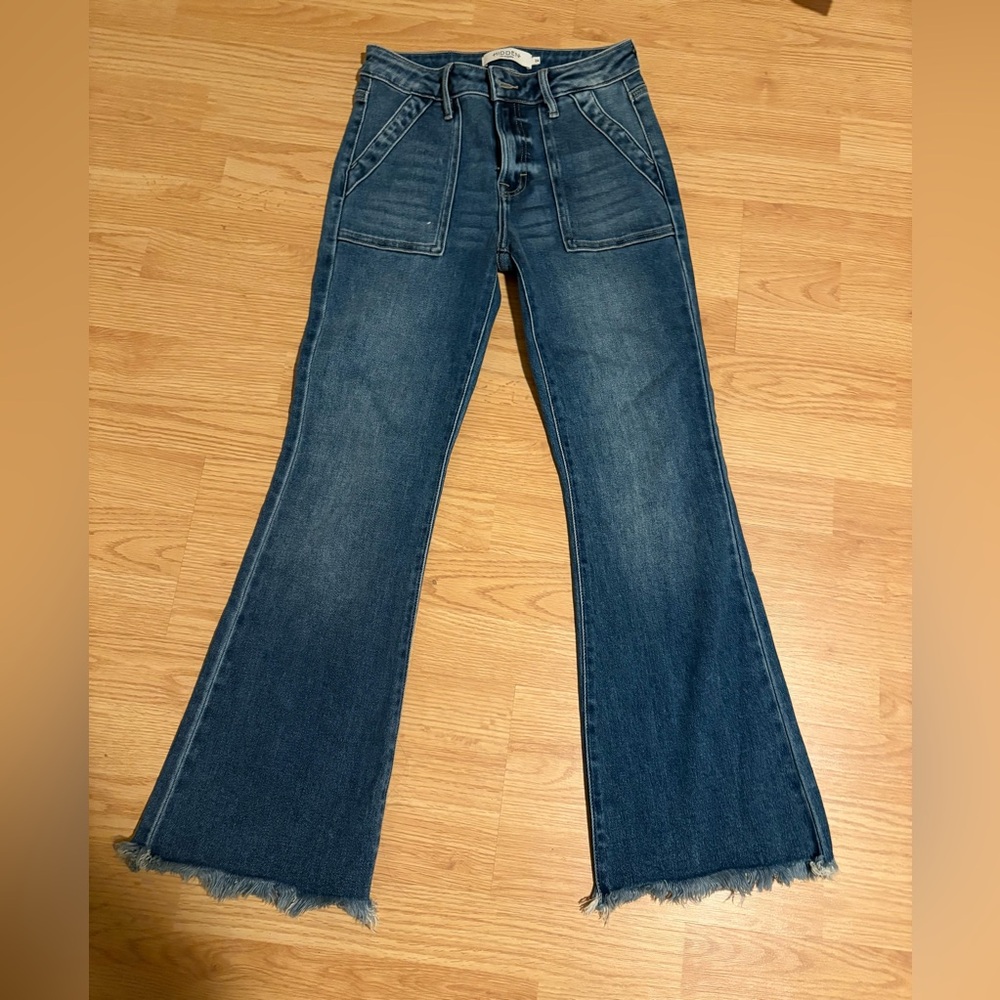 Hidden Flared Jeans With Front Pockets - image 1